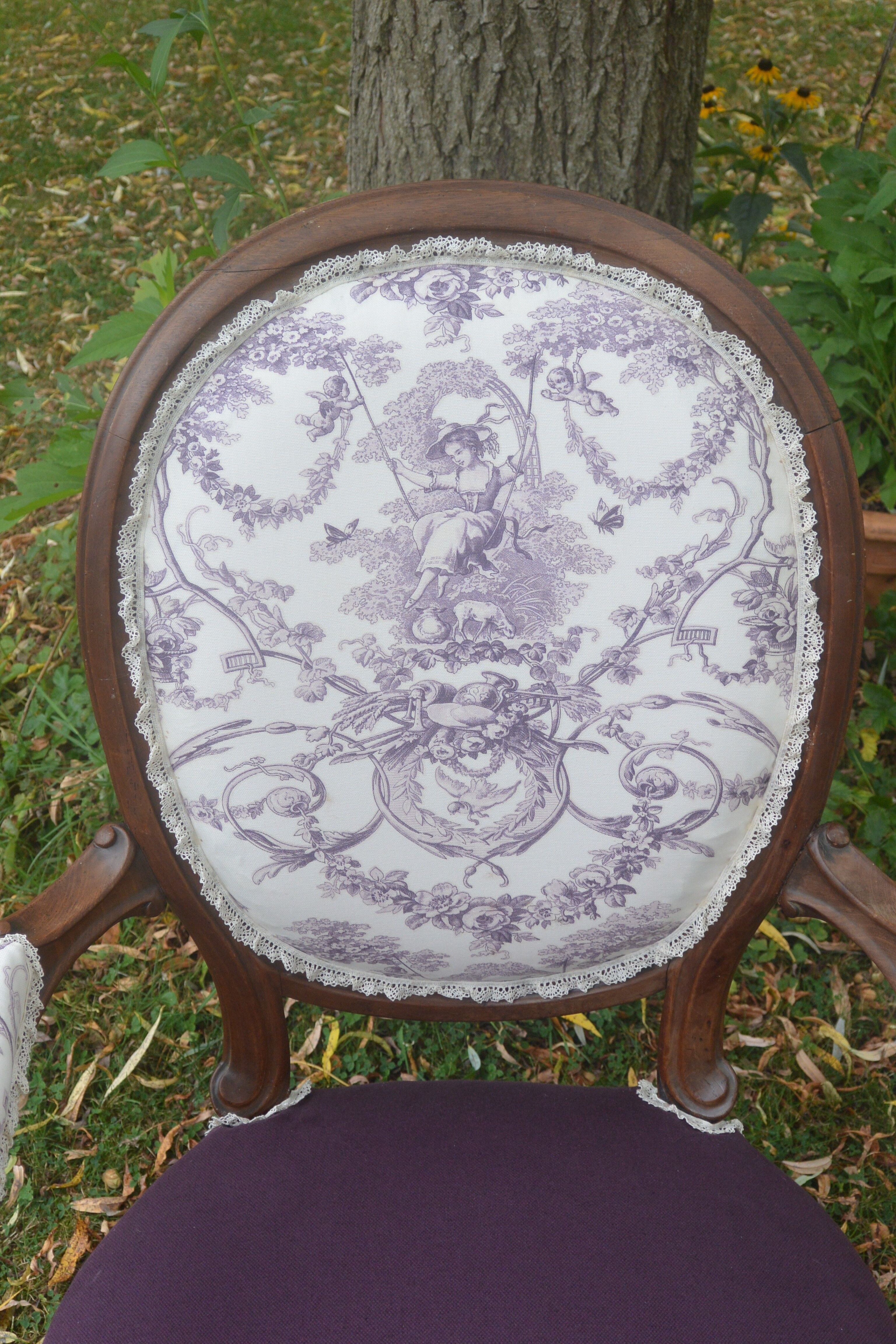 medallion armchair