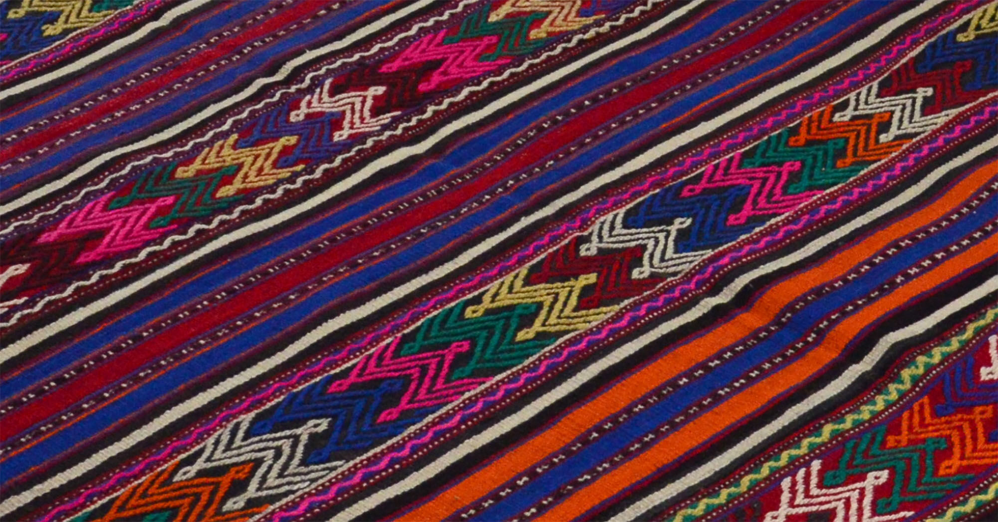 Anatolian handmade kilim rug 196 cm x 148 cm