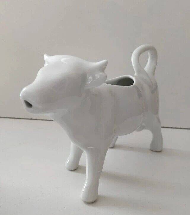 Cow milk jug