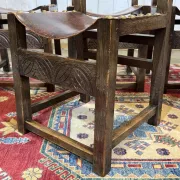Set of 6 English chairs in oak and fine leather from the late 19th century.