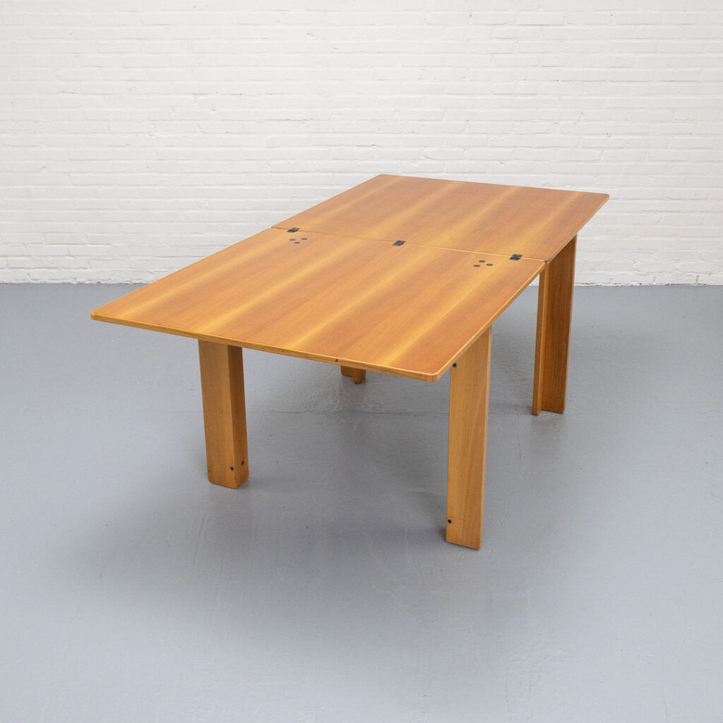 Afra & Tobia Scarpa Model 778 dining table Cassina 1970s