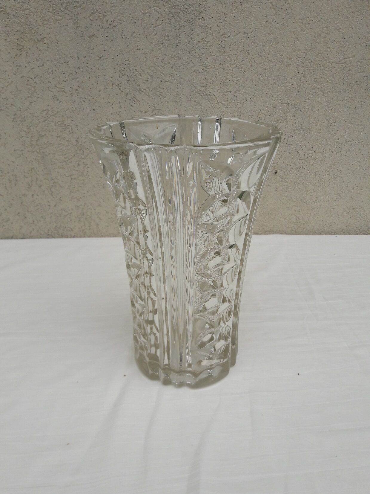 Glass vase