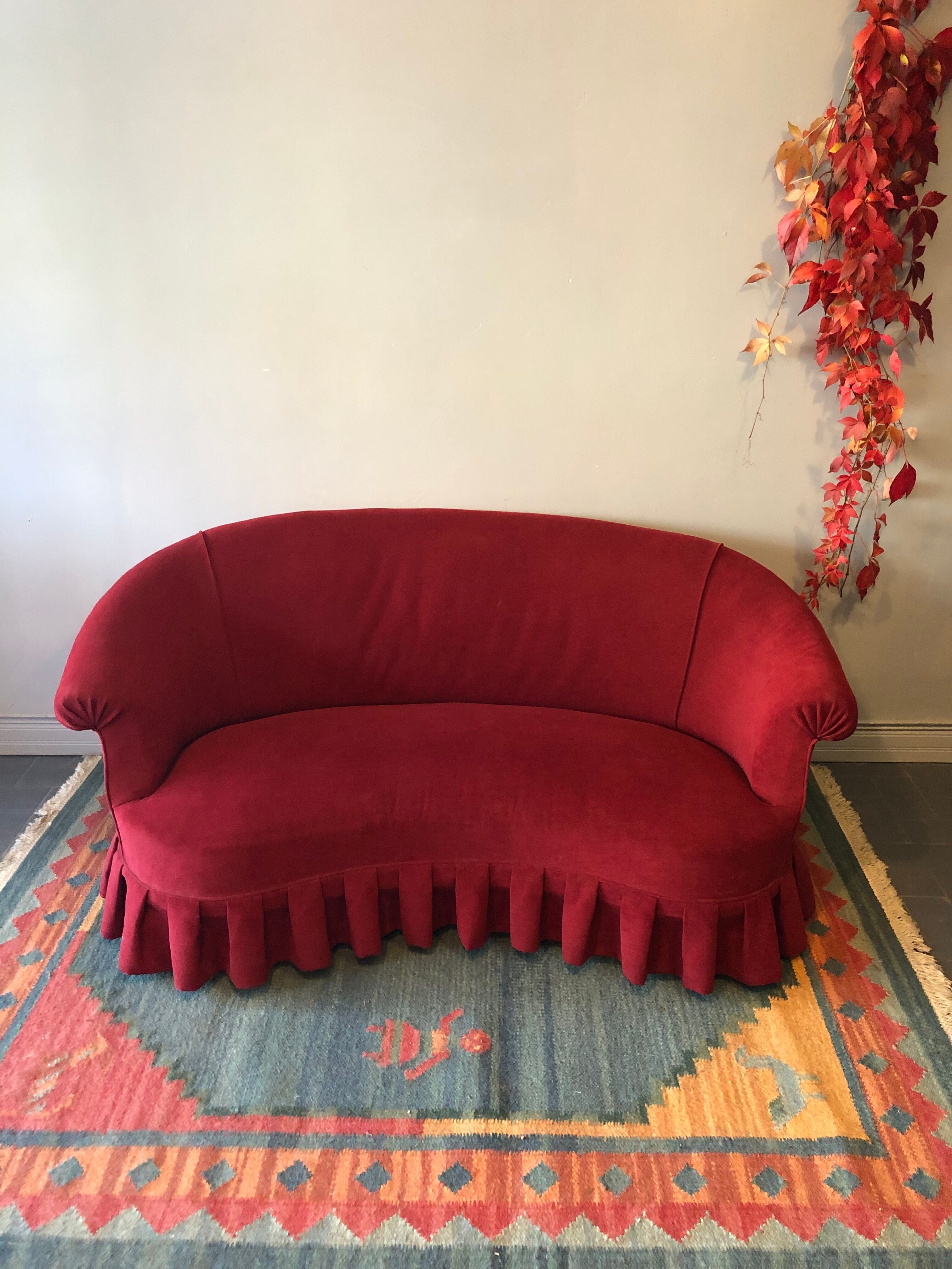 Napoleon III period toad sofa