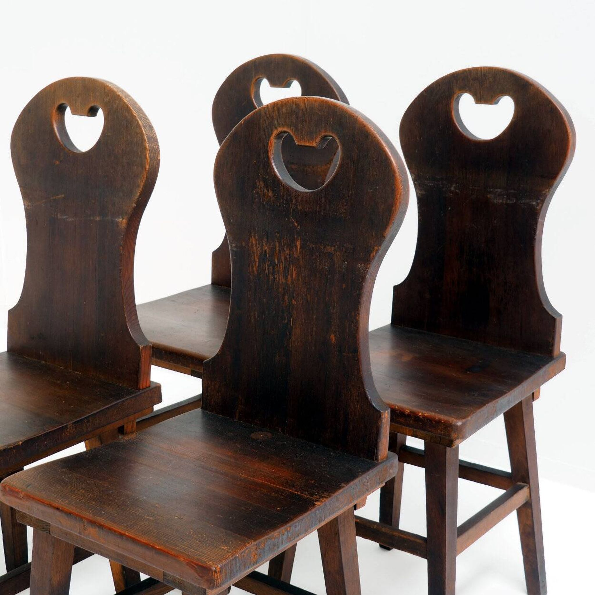 Ensemble de chaises de ferme ou de montagne en chêne massif des Pays-Bas
