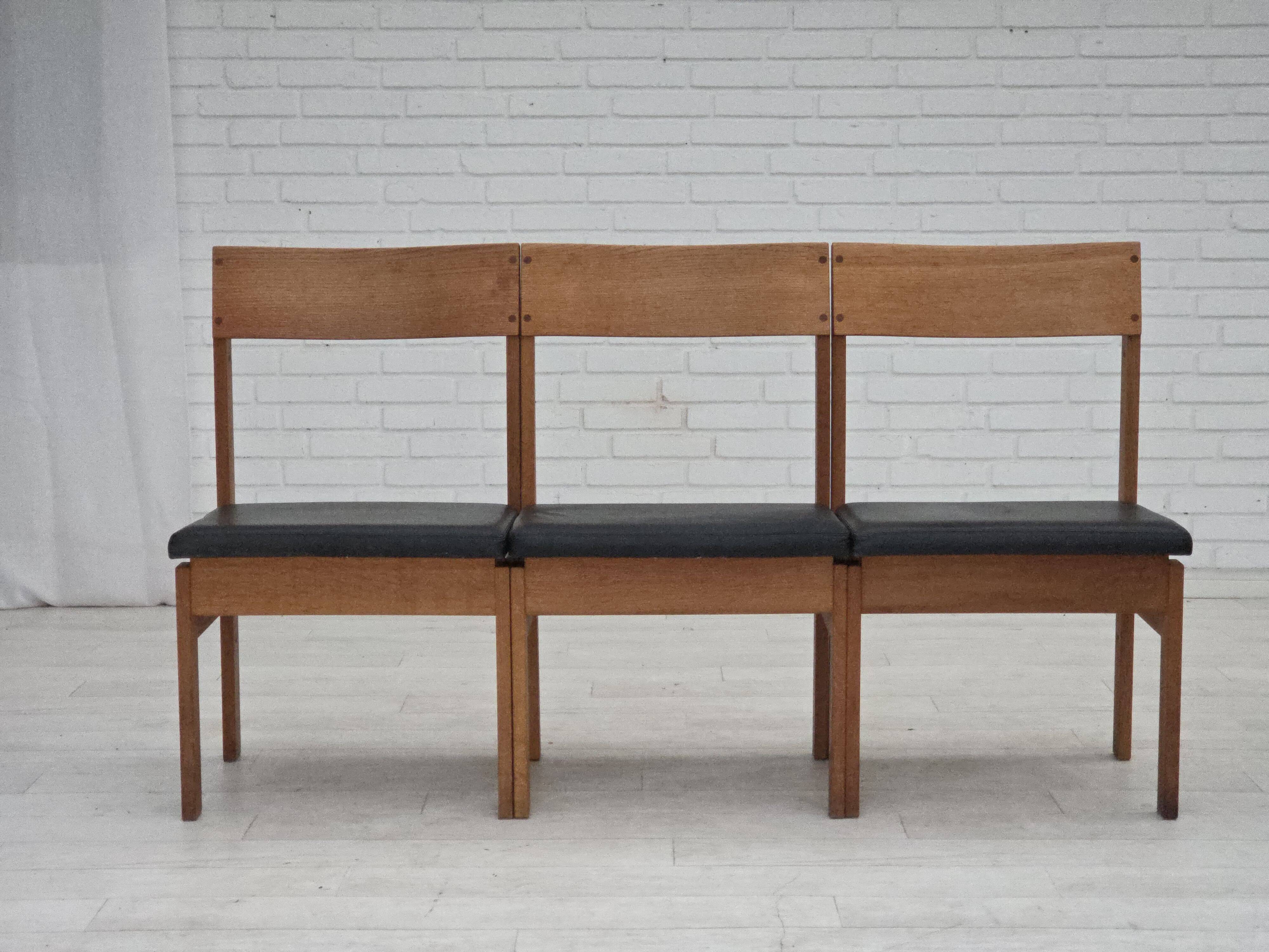 1970s, Danish design, set of 3 church chairs, leather, oak wood.
