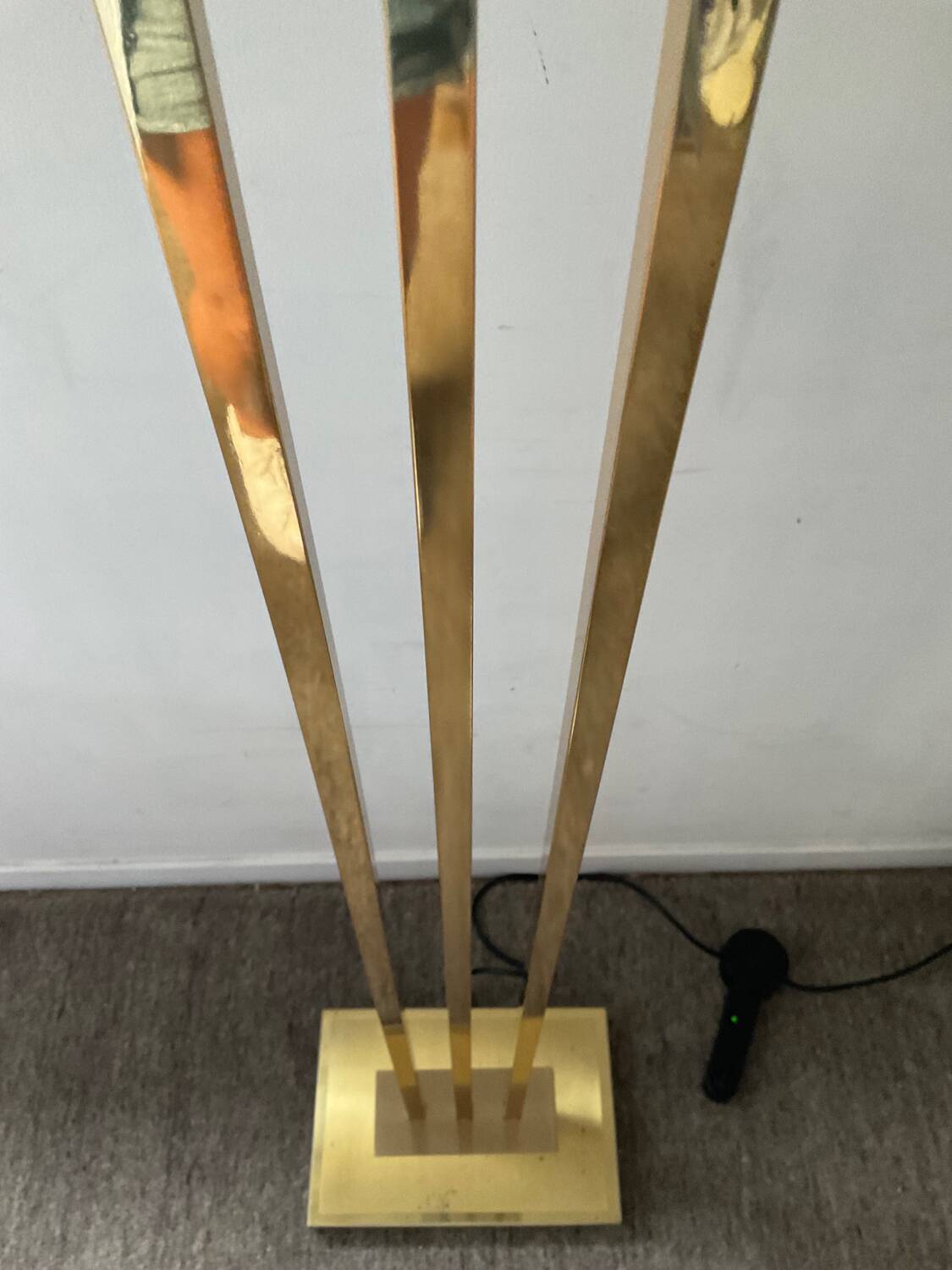 Maison Deknudt brass floor lamp from the 70s