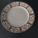 Vintage mismatched plates