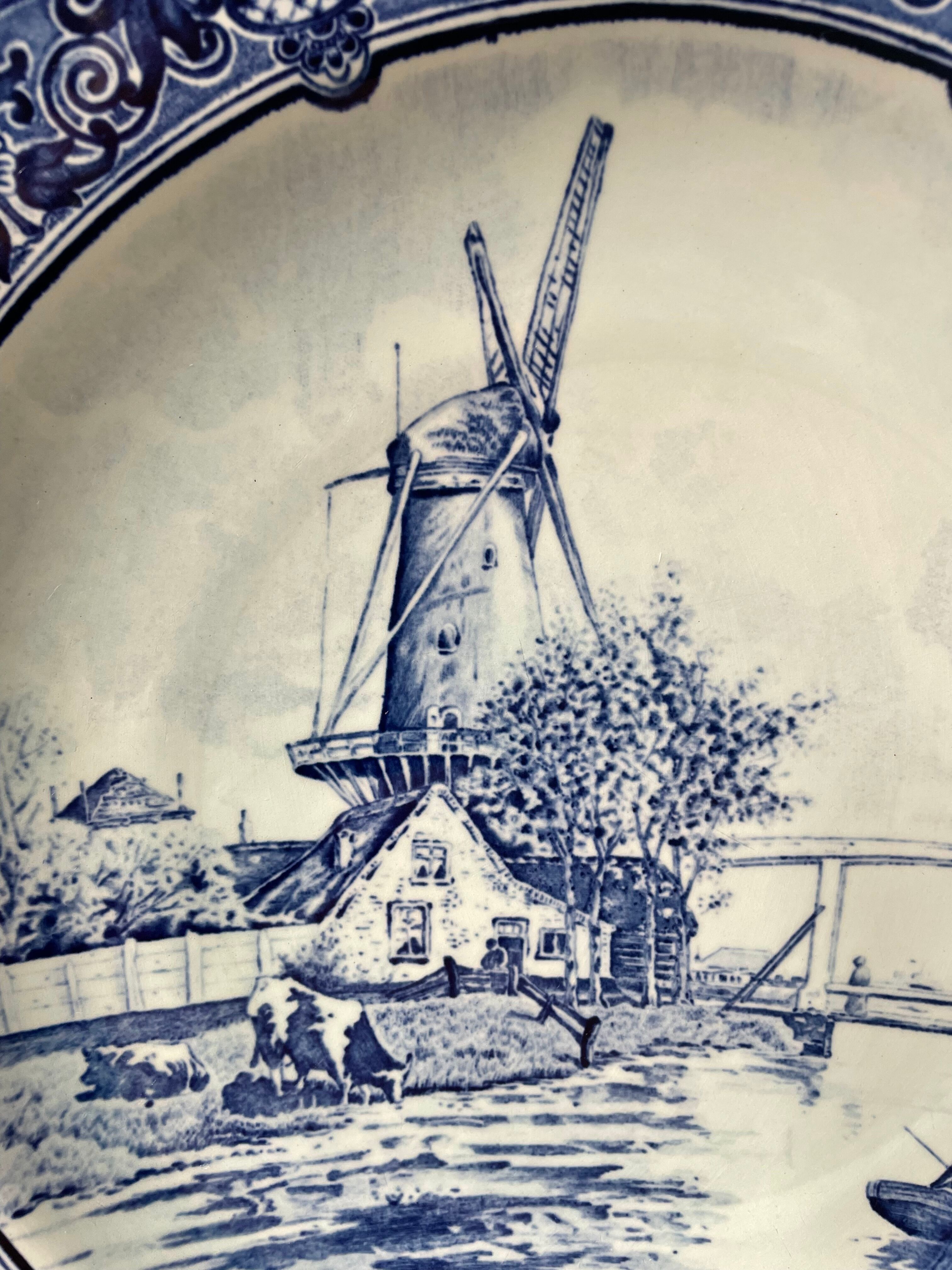 Decorative plate in Delfts earthenware