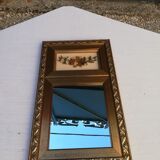 Wooden mirror with floral composition