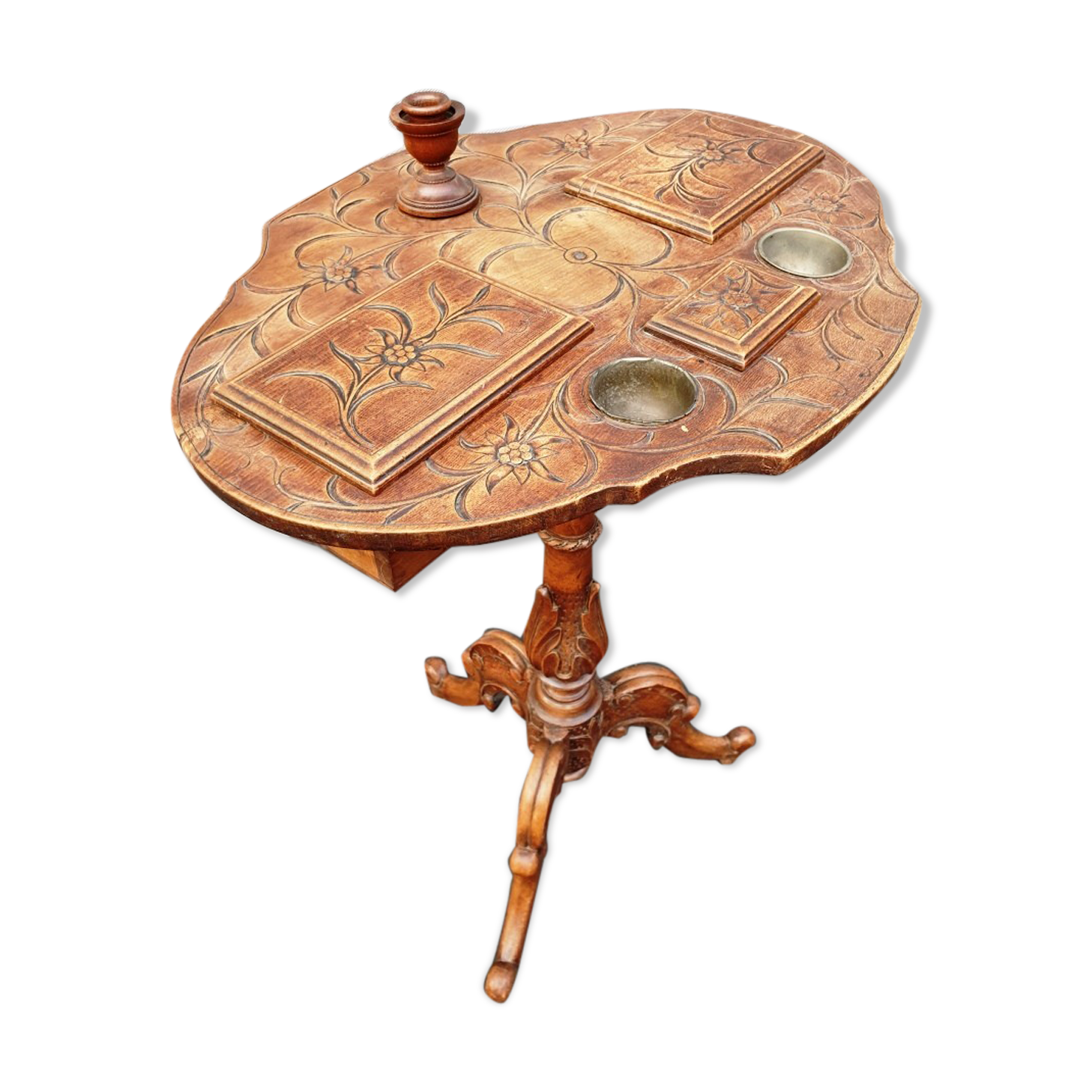 Magical work table for inspired artist