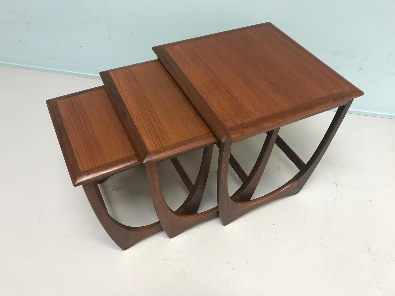 Table gigogne Mid Century en teck de G Plan