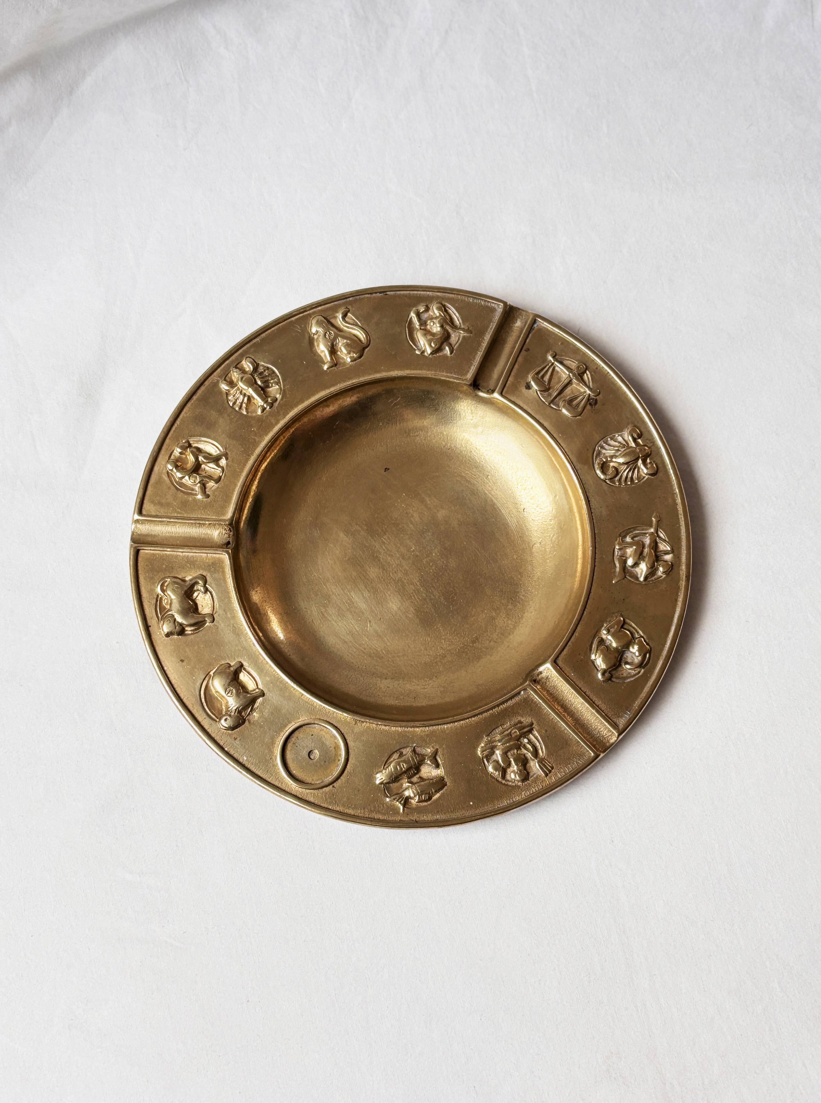 Cendrier en laiton astrologie