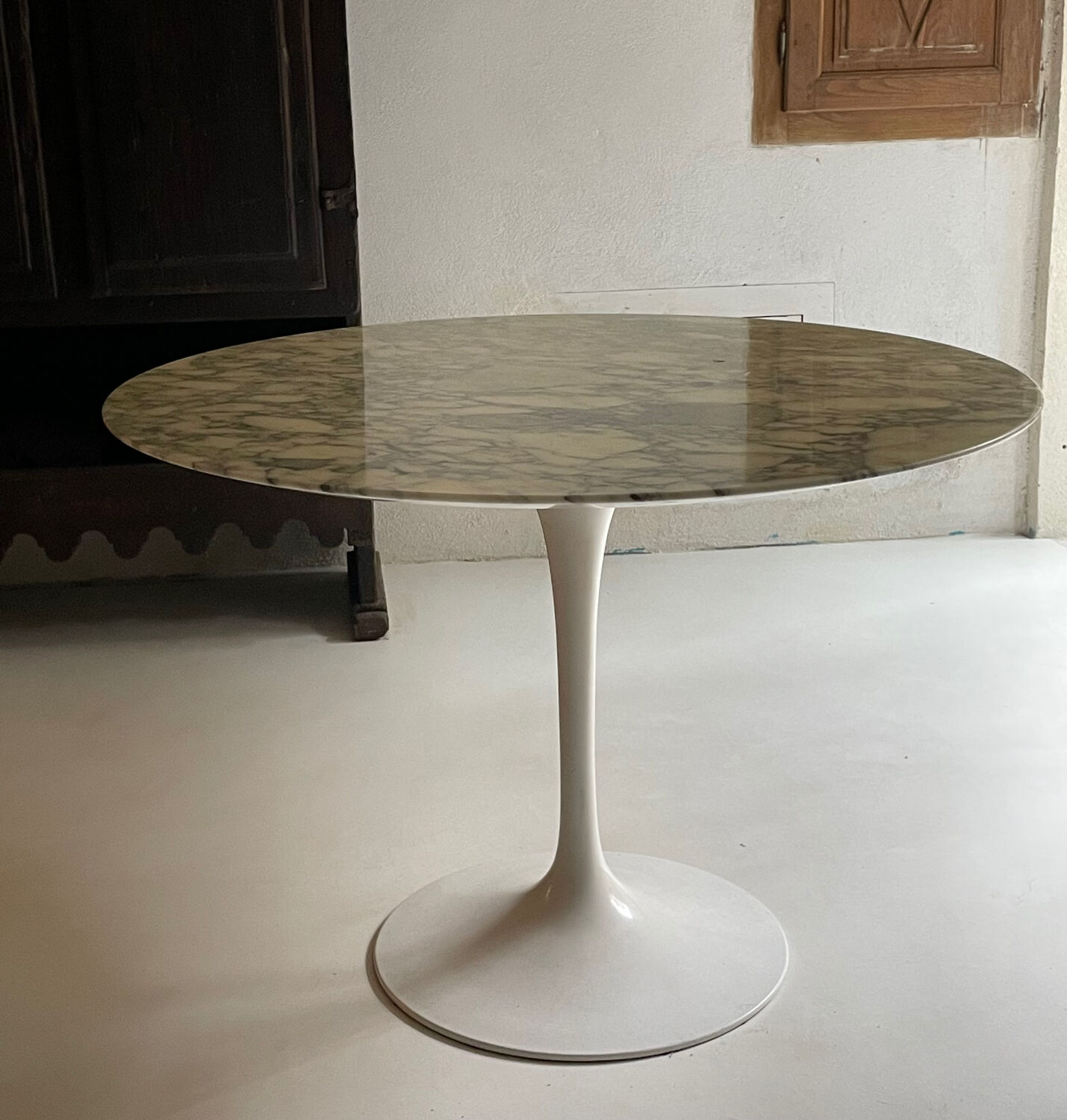 Marble Tulip Dining Table by Eero Saarinen for Knoll