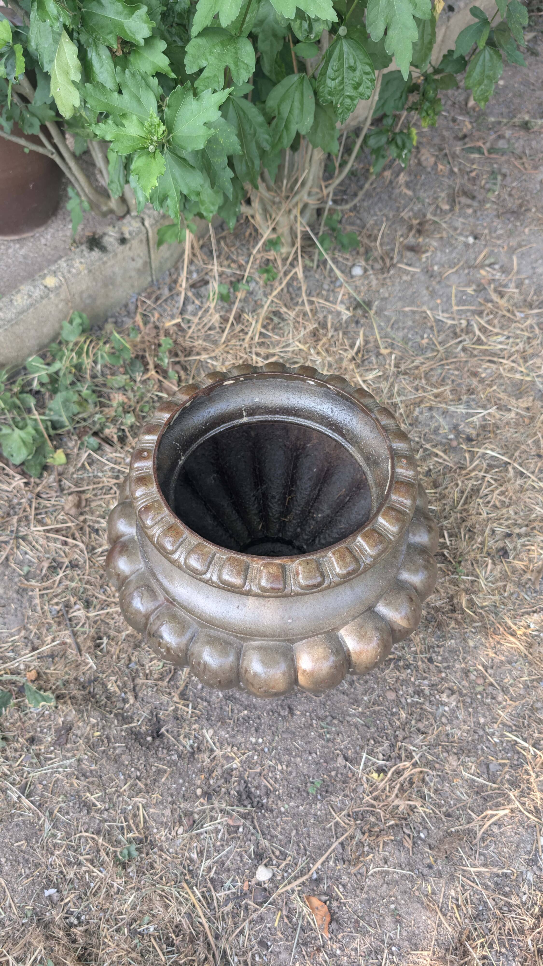 Medici vase with gadroons in cast iron by alfred corneau in charleville, 19th century