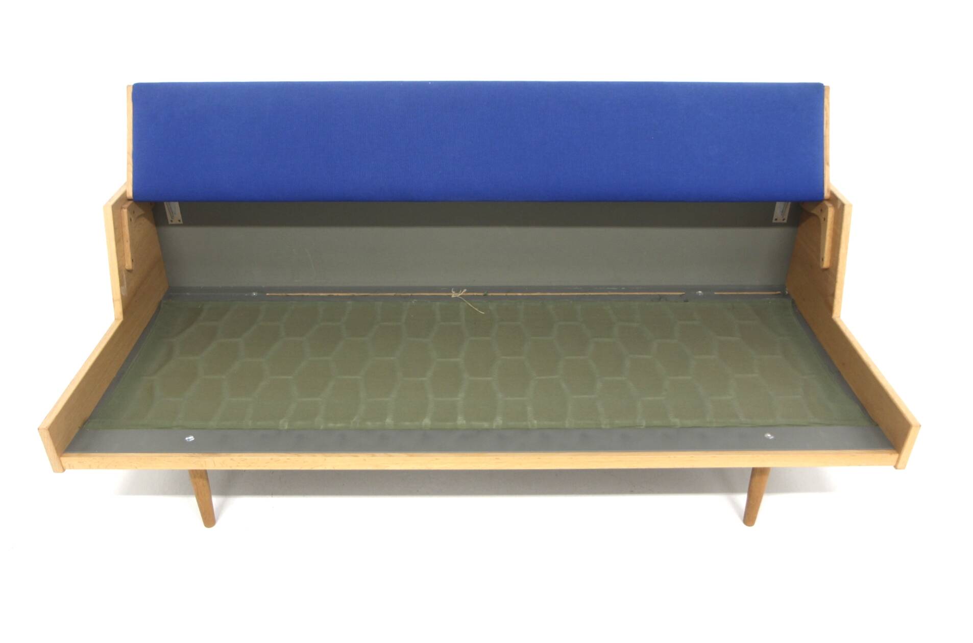 Scandinavian daybed "GE-258", Hans J. Wegner, Getama, Denmark, 1960