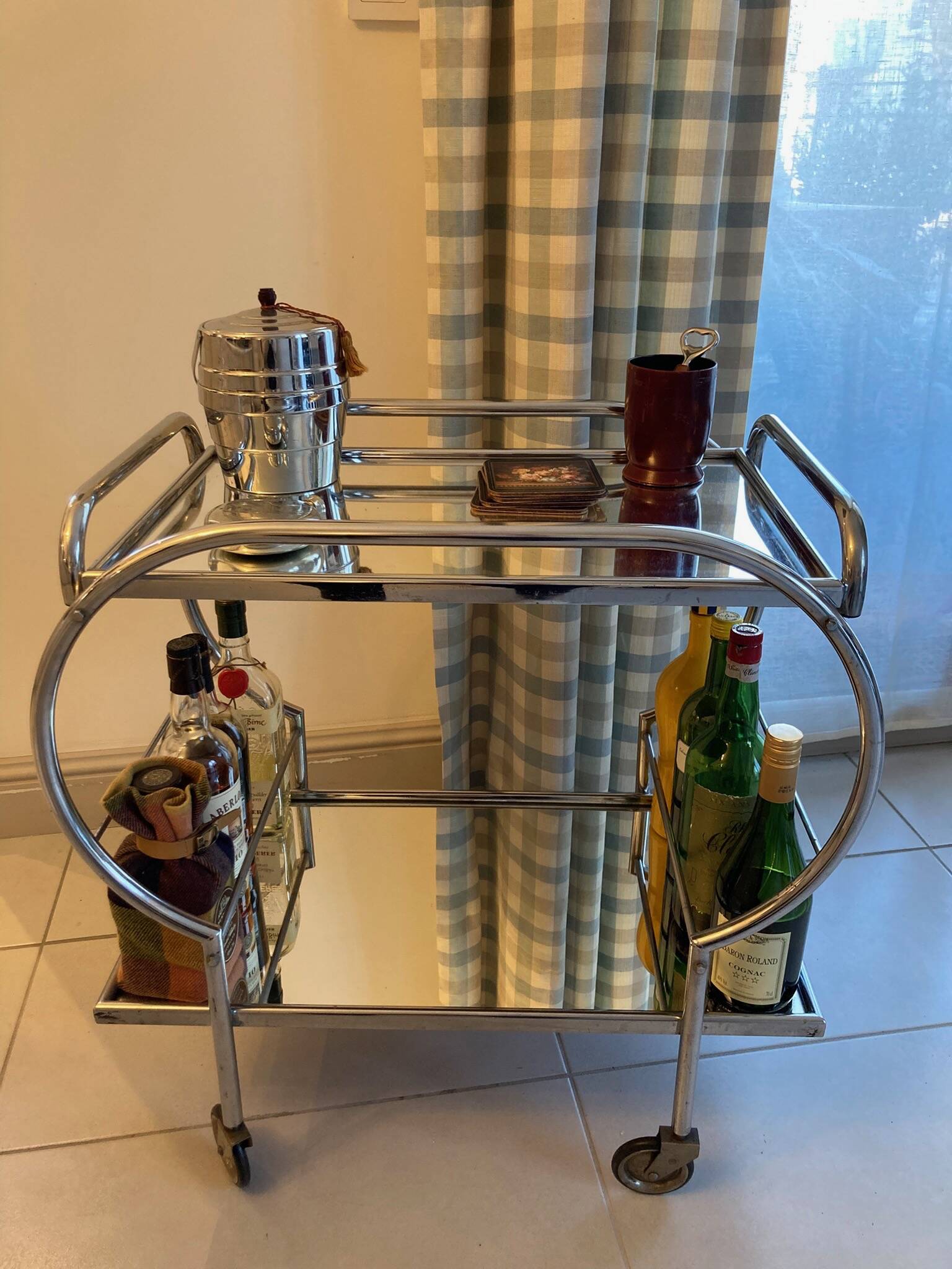 Chromed metal and mirror serving trolley