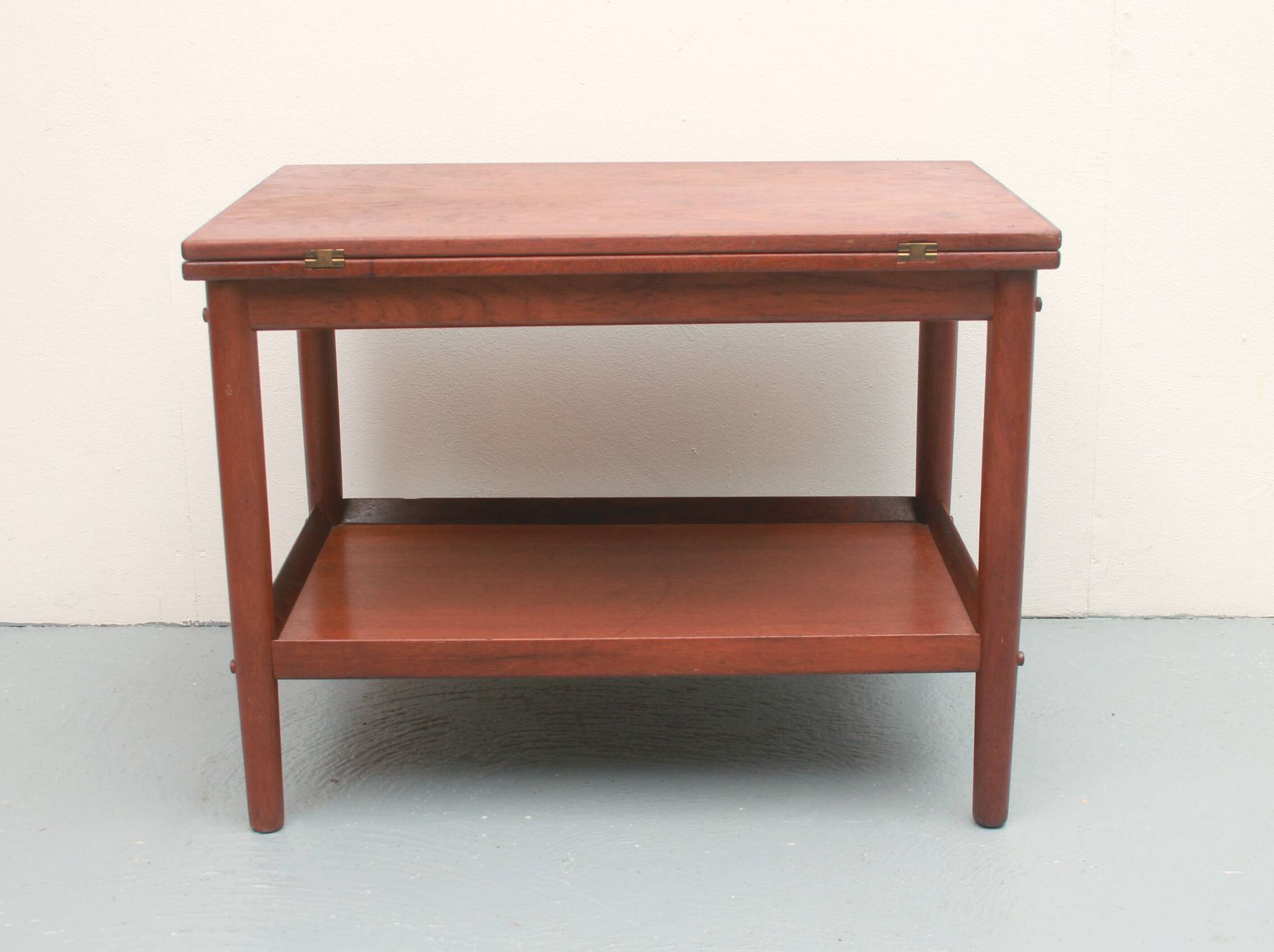Table d'appoint Grete Jalk des années 1960 pour Jeppesen en teck