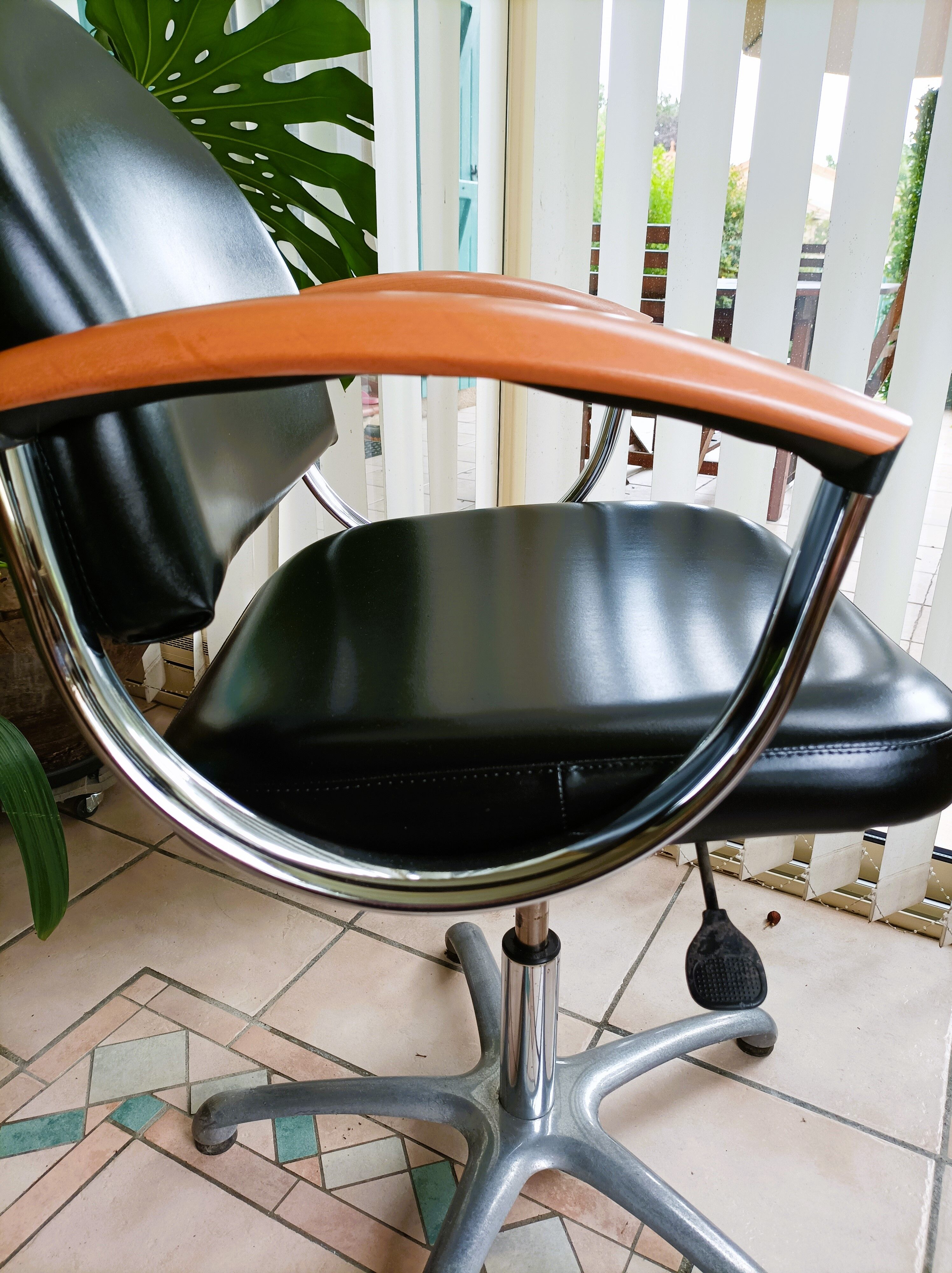 Adjustable armchair 70s