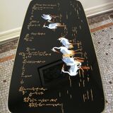 Vintage coffee table with heron décor