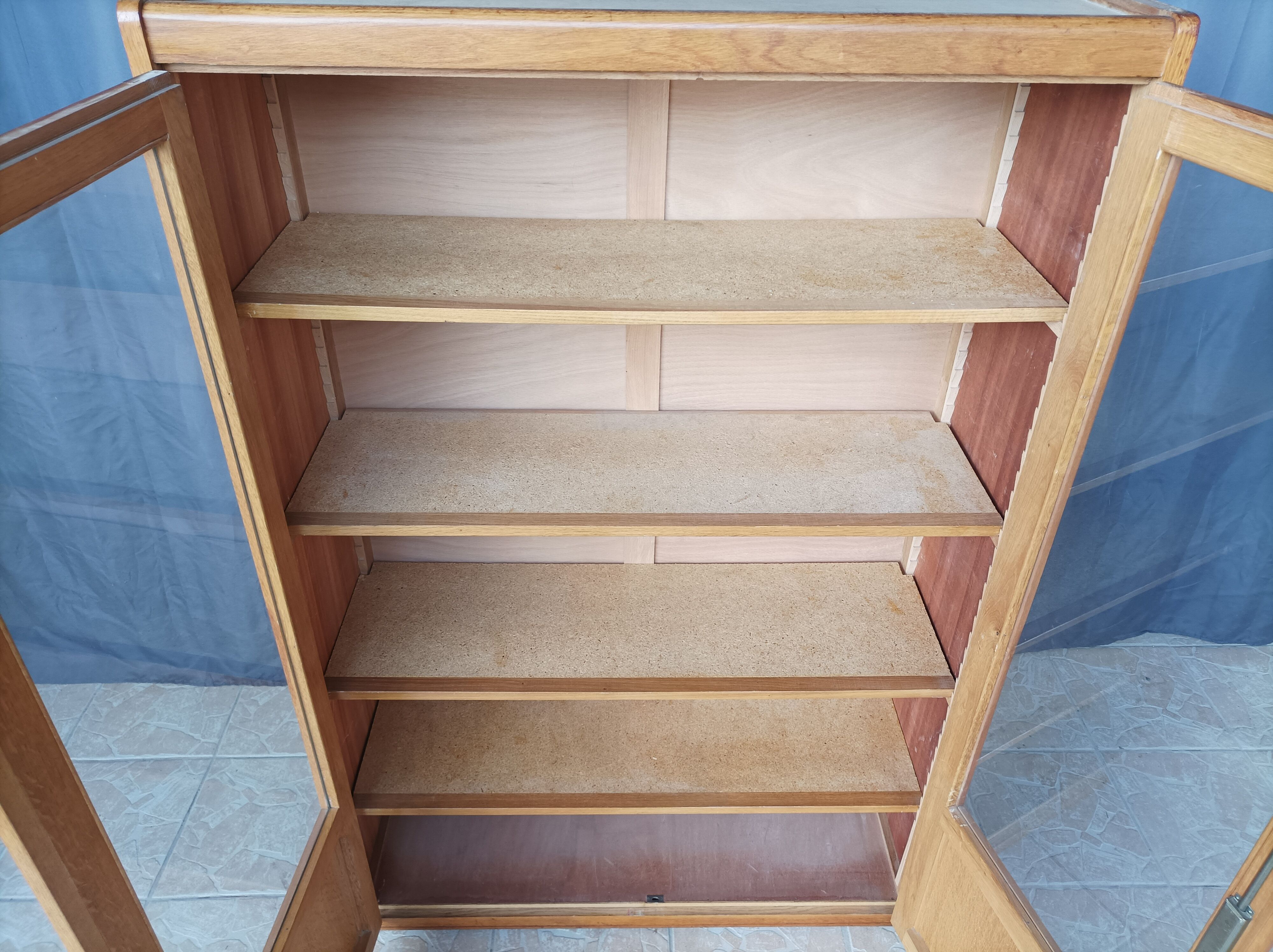 Vintage display bookcase in light oak