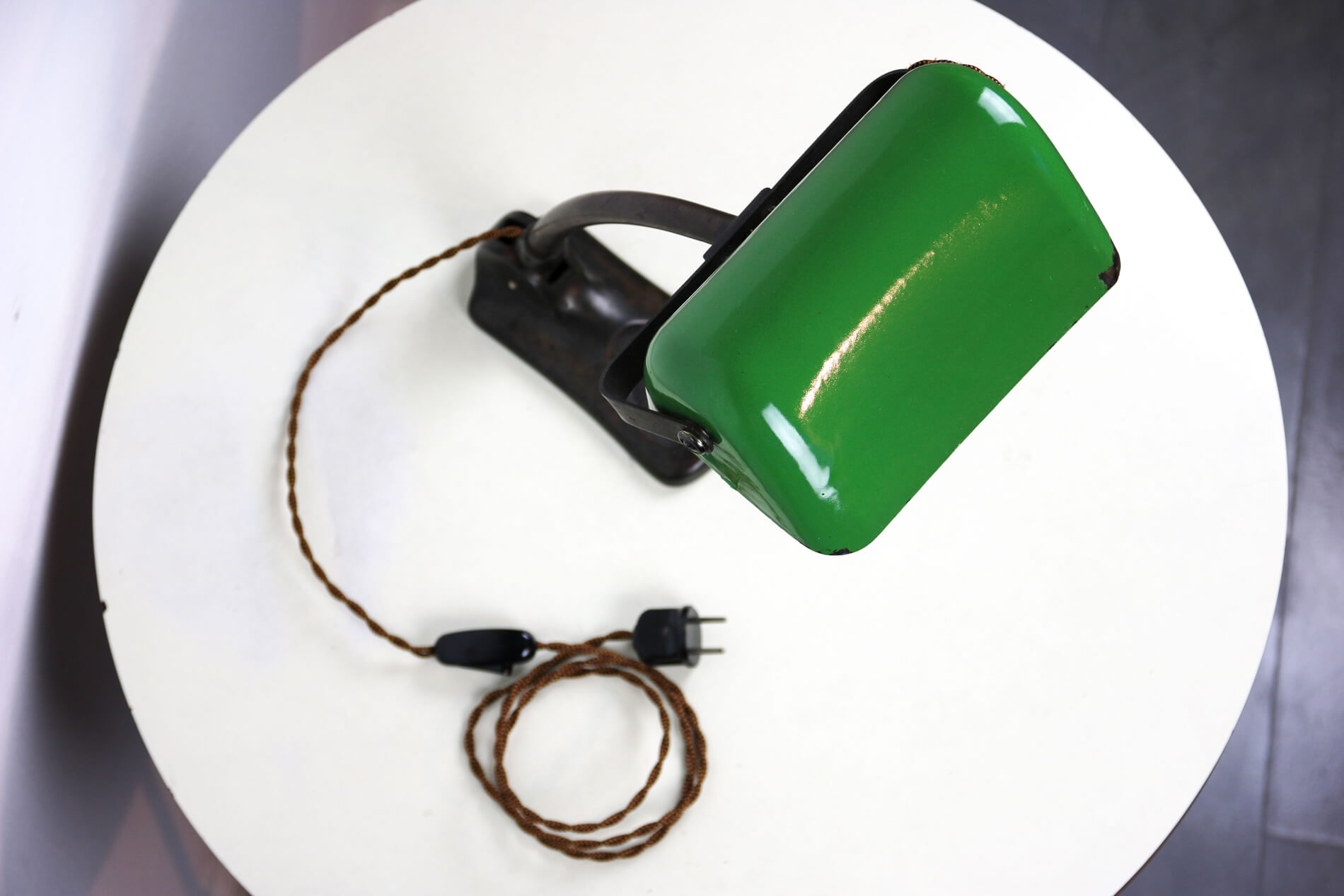 Green and black banker's lamp, Art Nouveau, 1920s