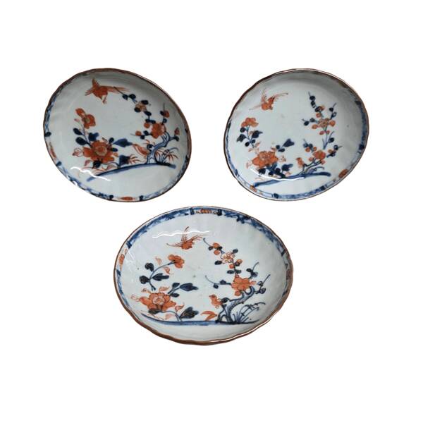 Soucoupes à cappuccino en porcelaine Imari chinoise antique, milieu des années 1700.