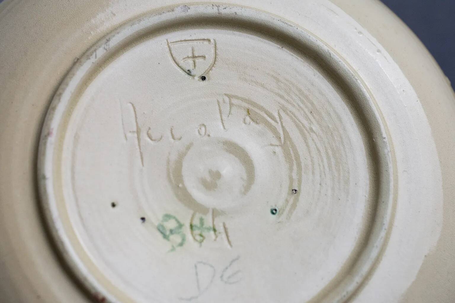 Accolay – glazed earthenware plate with abstract Cépamine decoration – 1970s