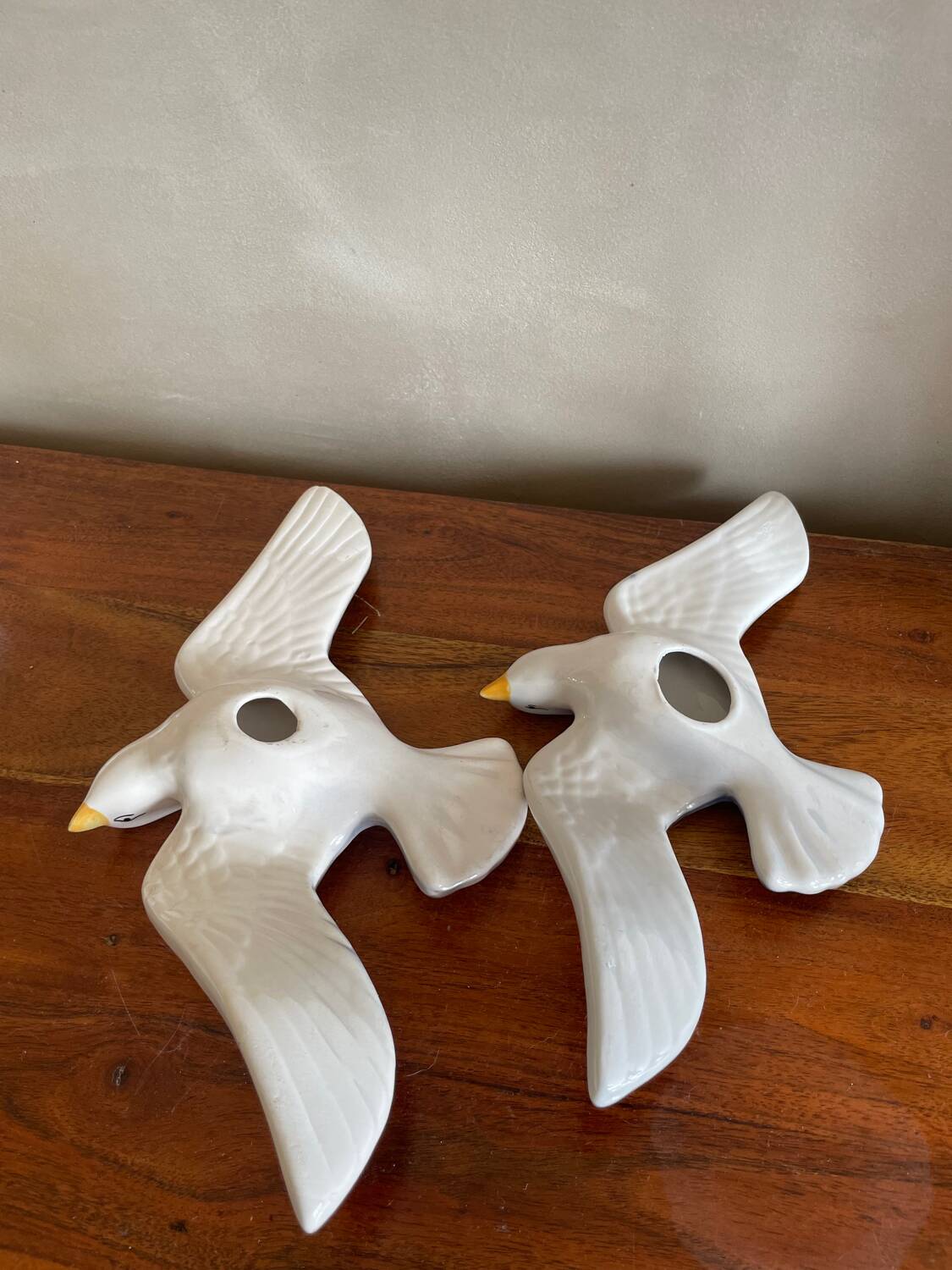 Pair of ceramic seagulls