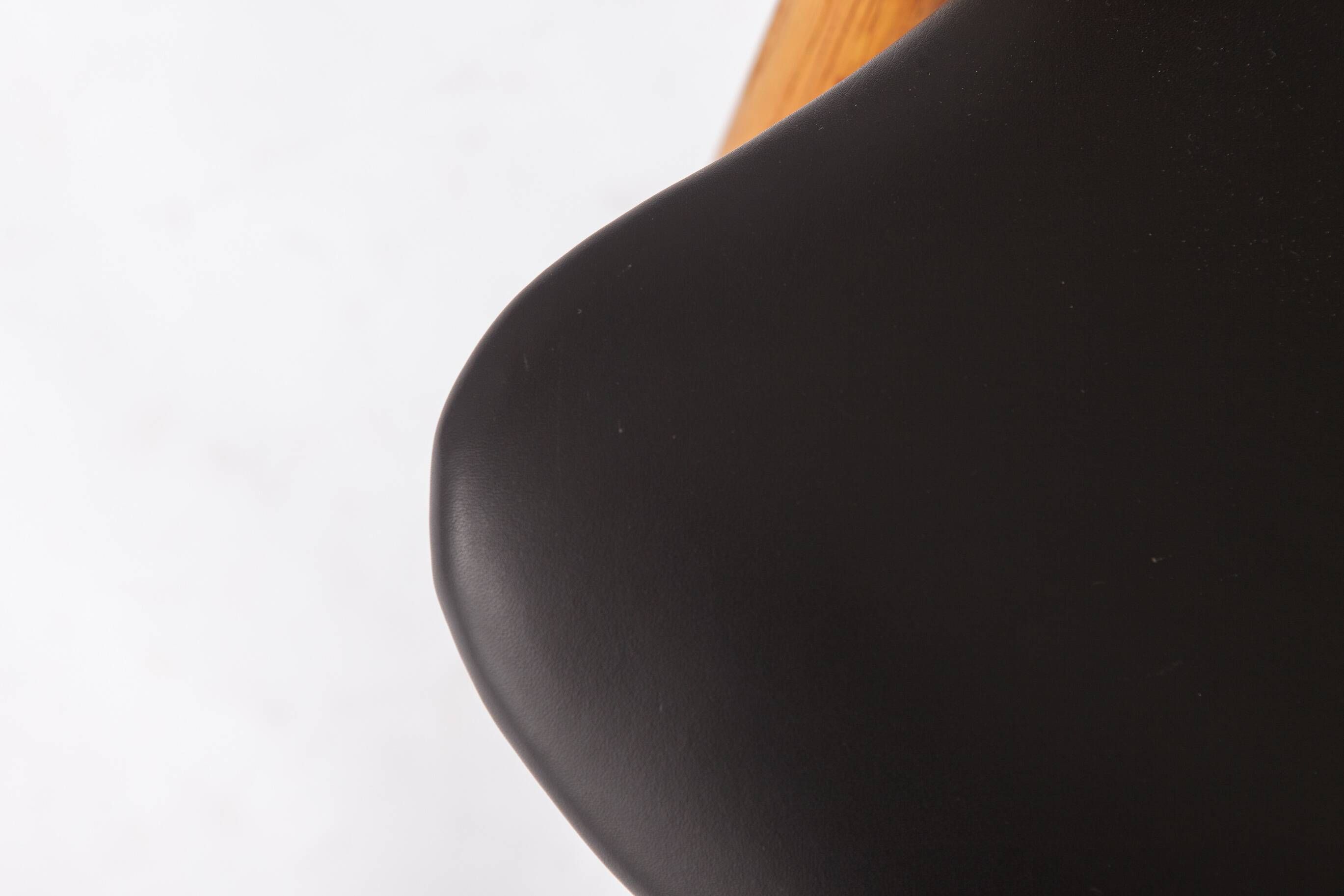 CH29 Sawbuck Chair by Hans J. Wegner for Carl Hansen & Søn | Danish Oak |