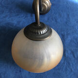 Wall lamp in brass and frosted glass