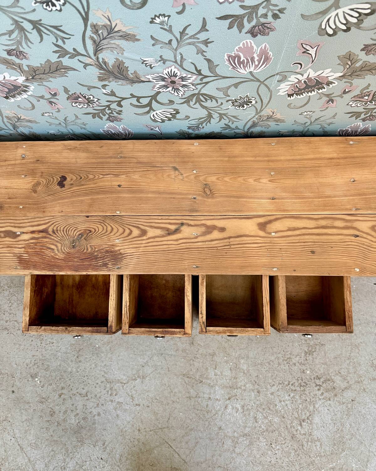 Long craft drawer unit (renovated)