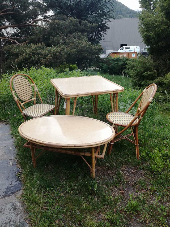 Bamboo and formica coffee table