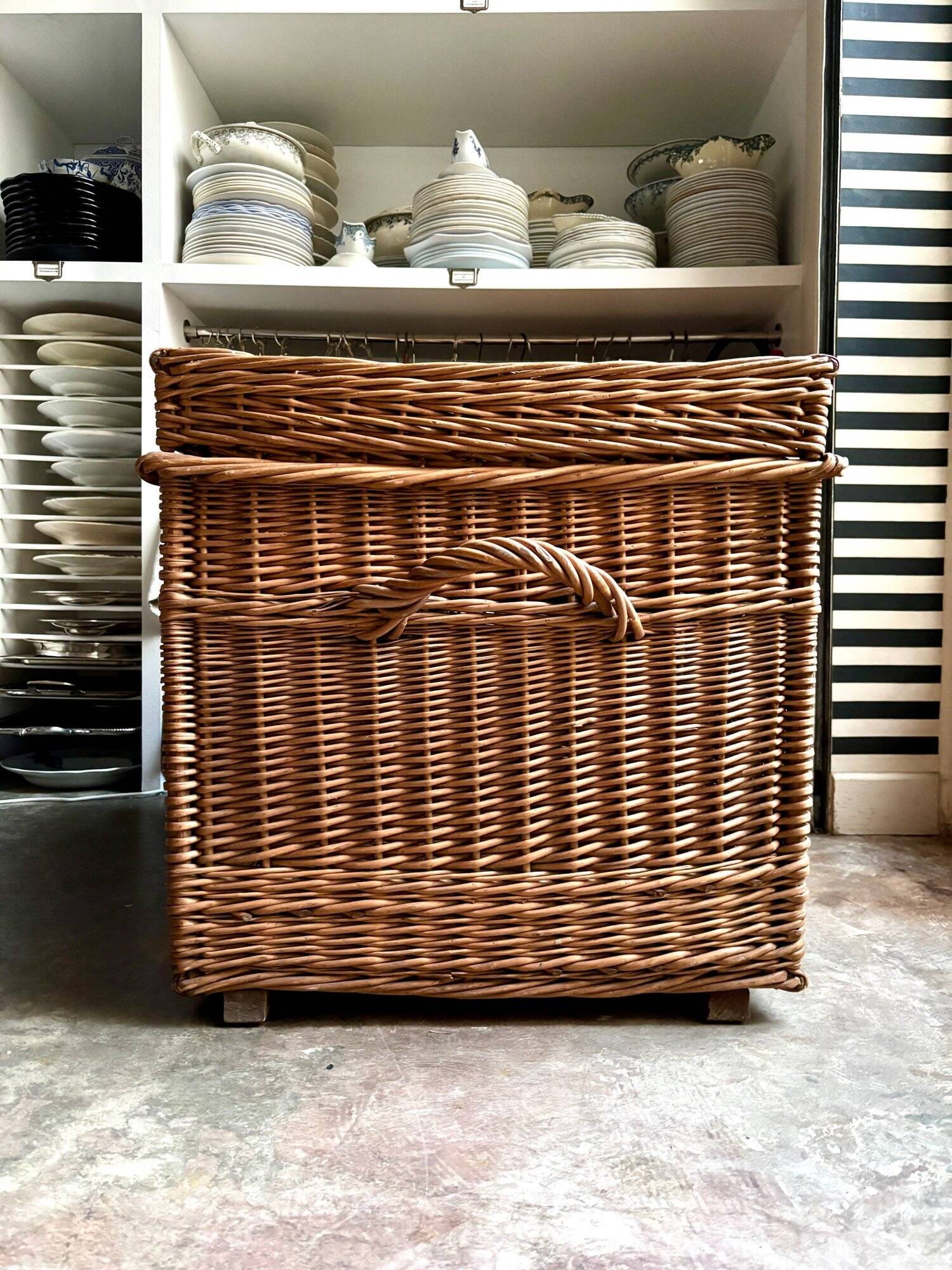Trunk, chest in woven wicker