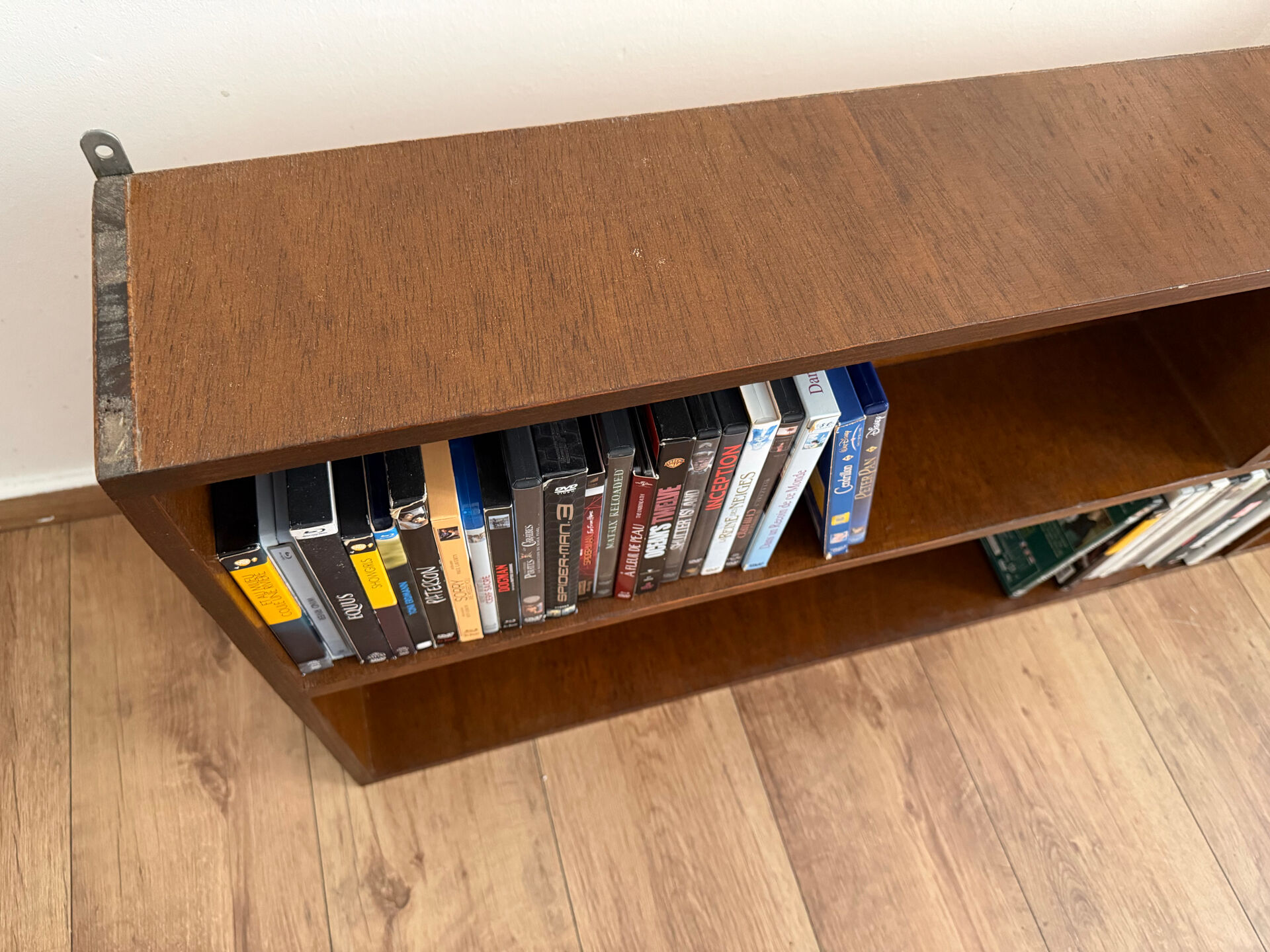 Vintage wall shelf for books / DVDs / Blu-rays.