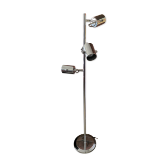 Vintage-style chrome lamppost