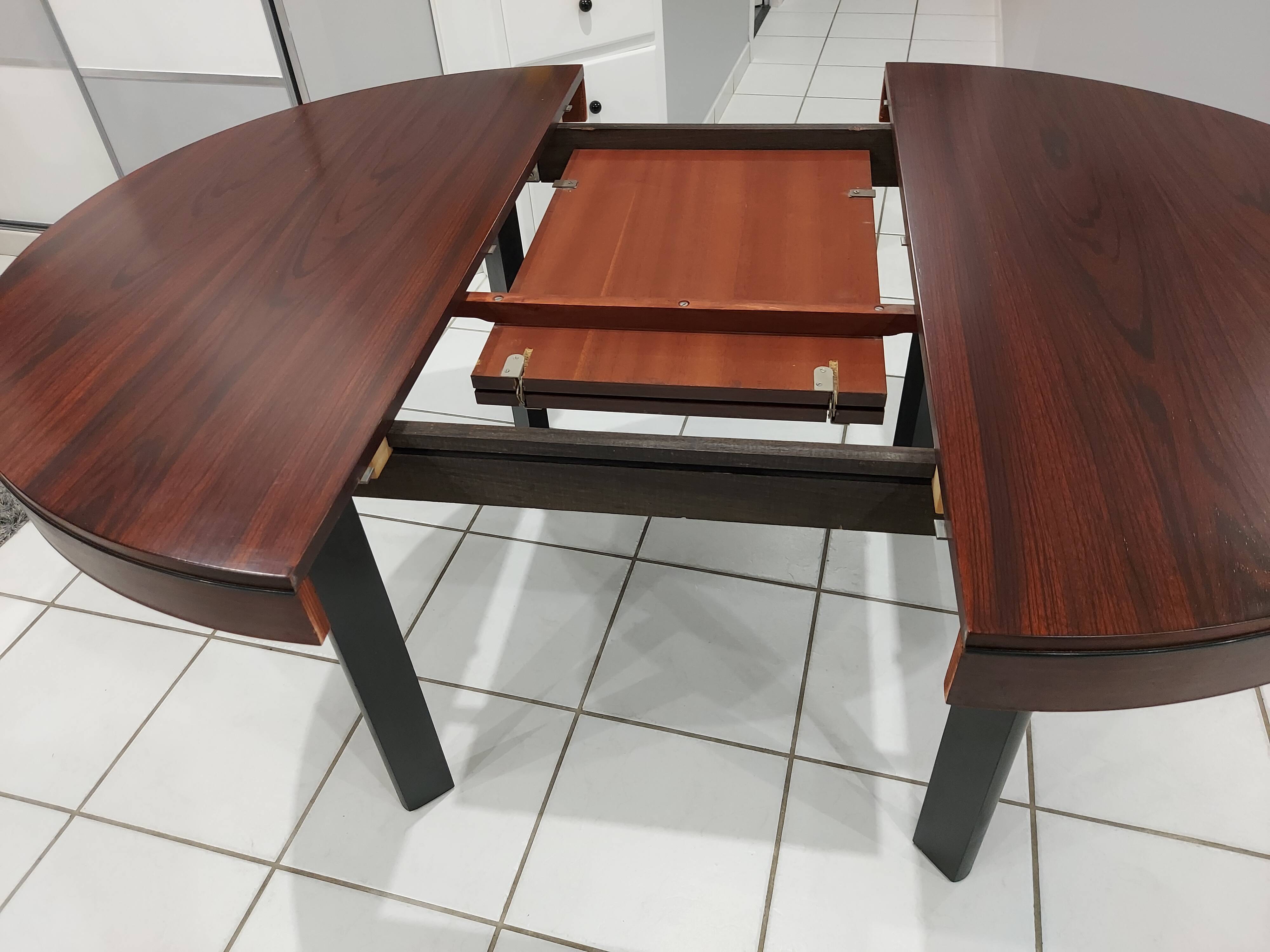 Scandinavian extendable table in vintage rosewood 1970s