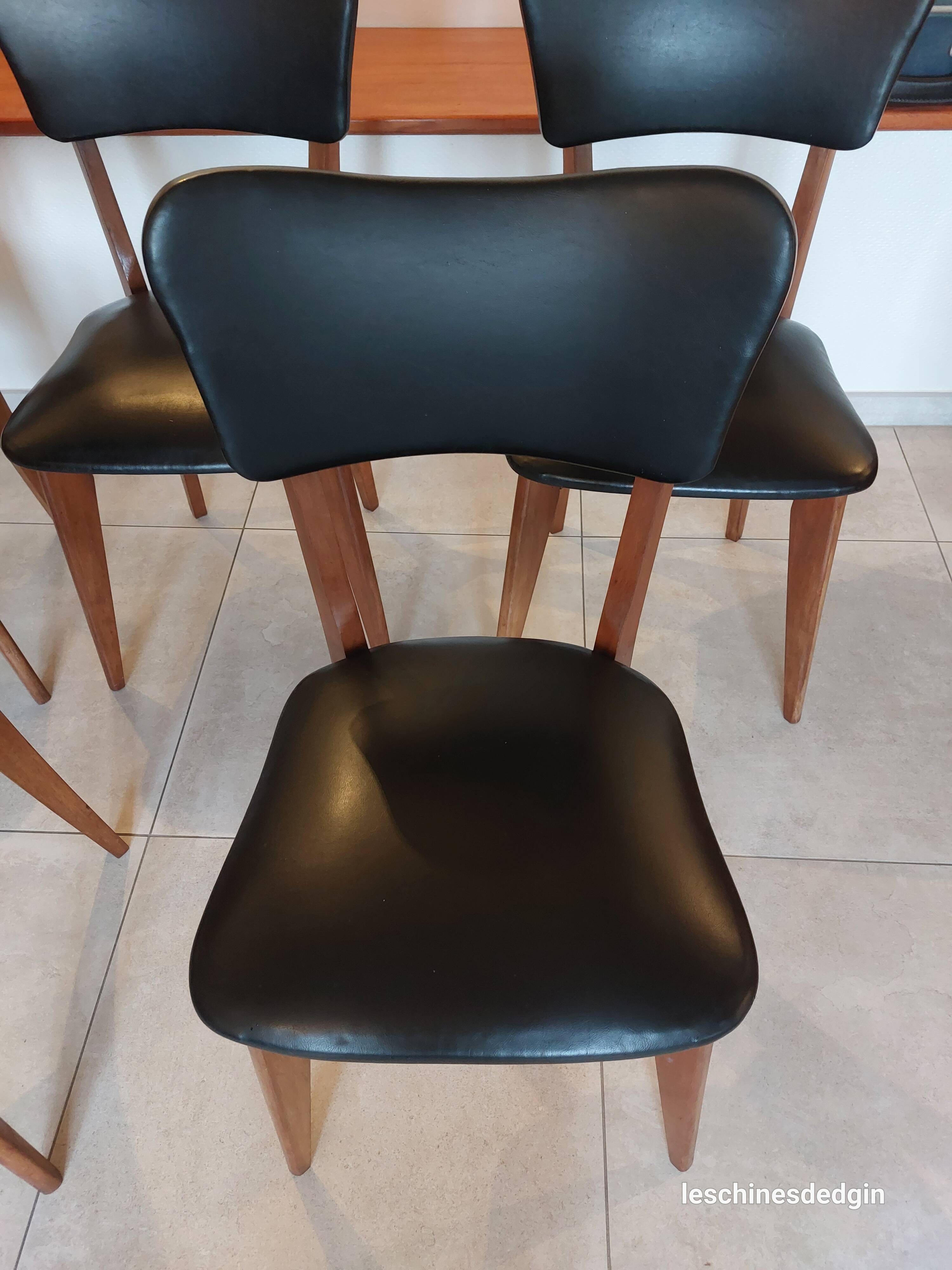 5 chairs in wood and black faux leather, Scandinavian style