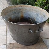 Beautiful and large old basin, 70-litre zinc vat.