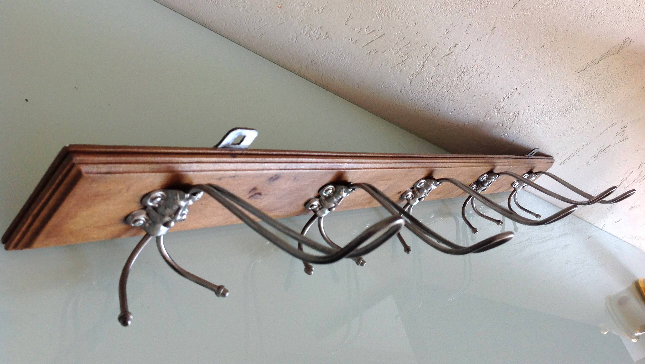 Vintage five-headed wooden coat rack from the 30s/40s