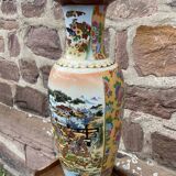 Chinese vase japan motif