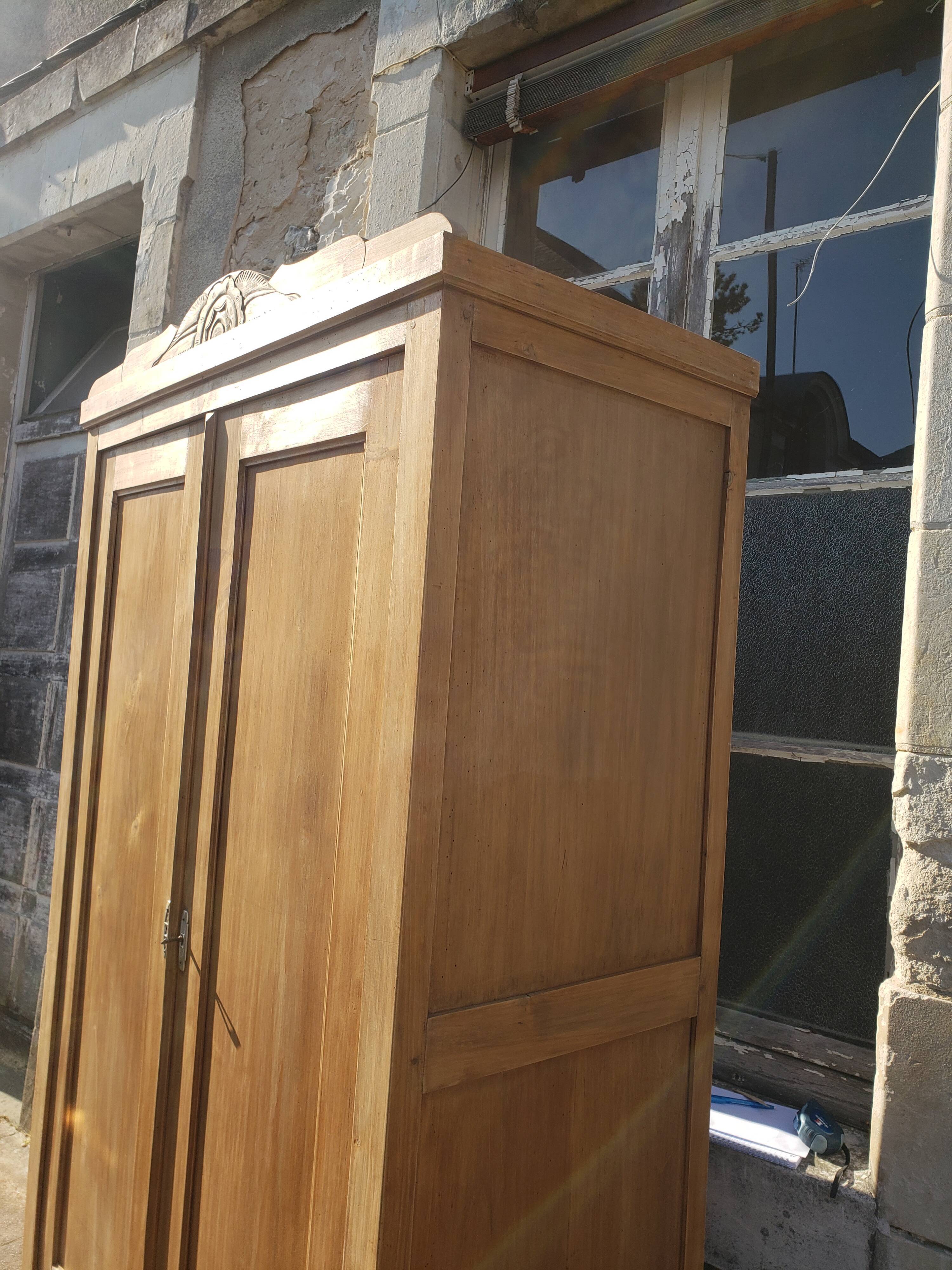 Parisian cabinet art deco raw wood