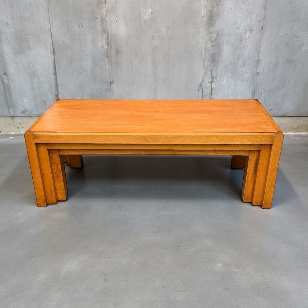 Vintage coffee table in solid elm from the 1970s.