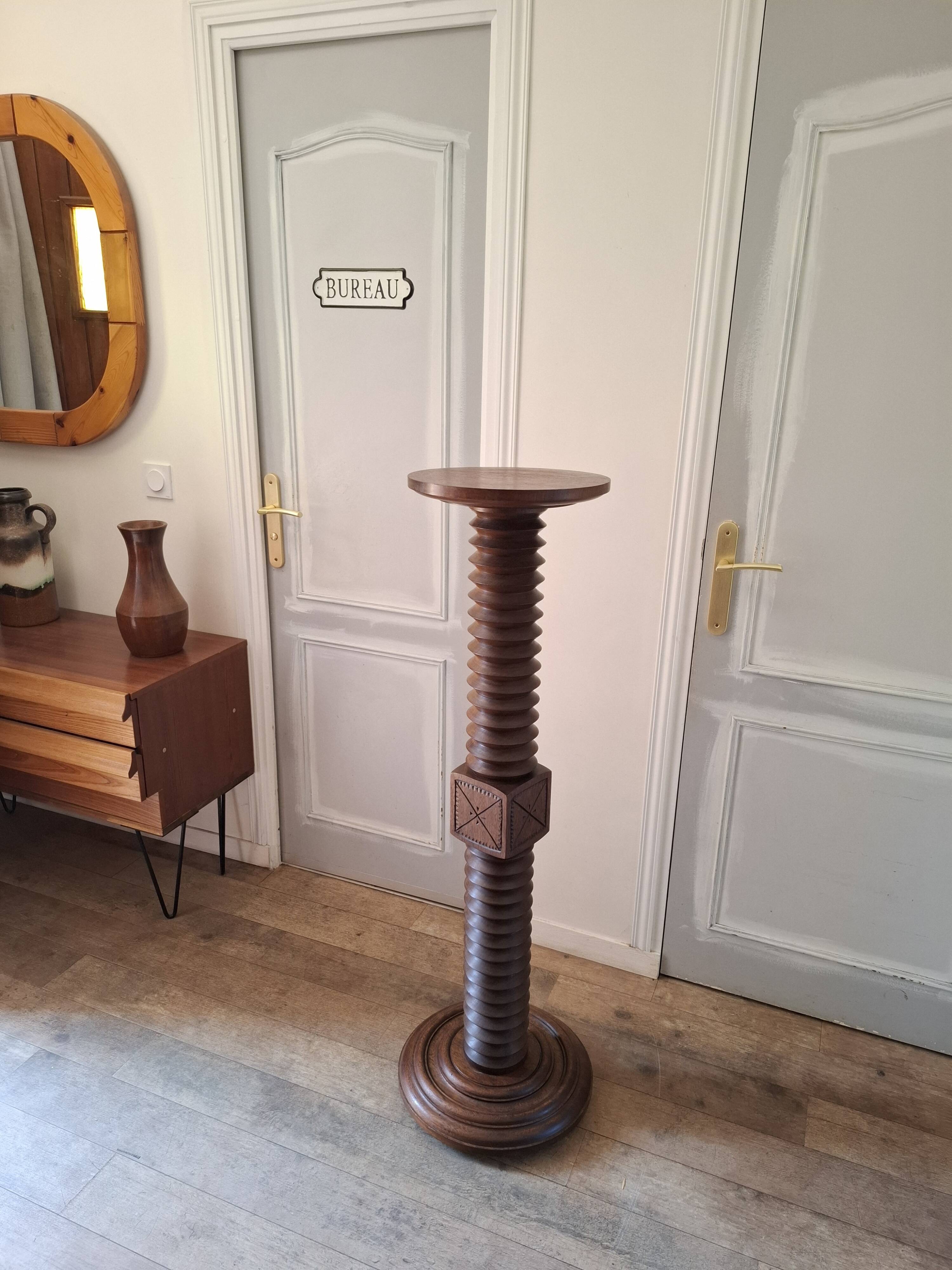 Large press screw seat