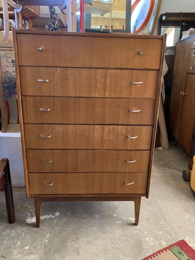 Mid-century chest of drawers from Wiliam Lawrence of Notingham, 1960s