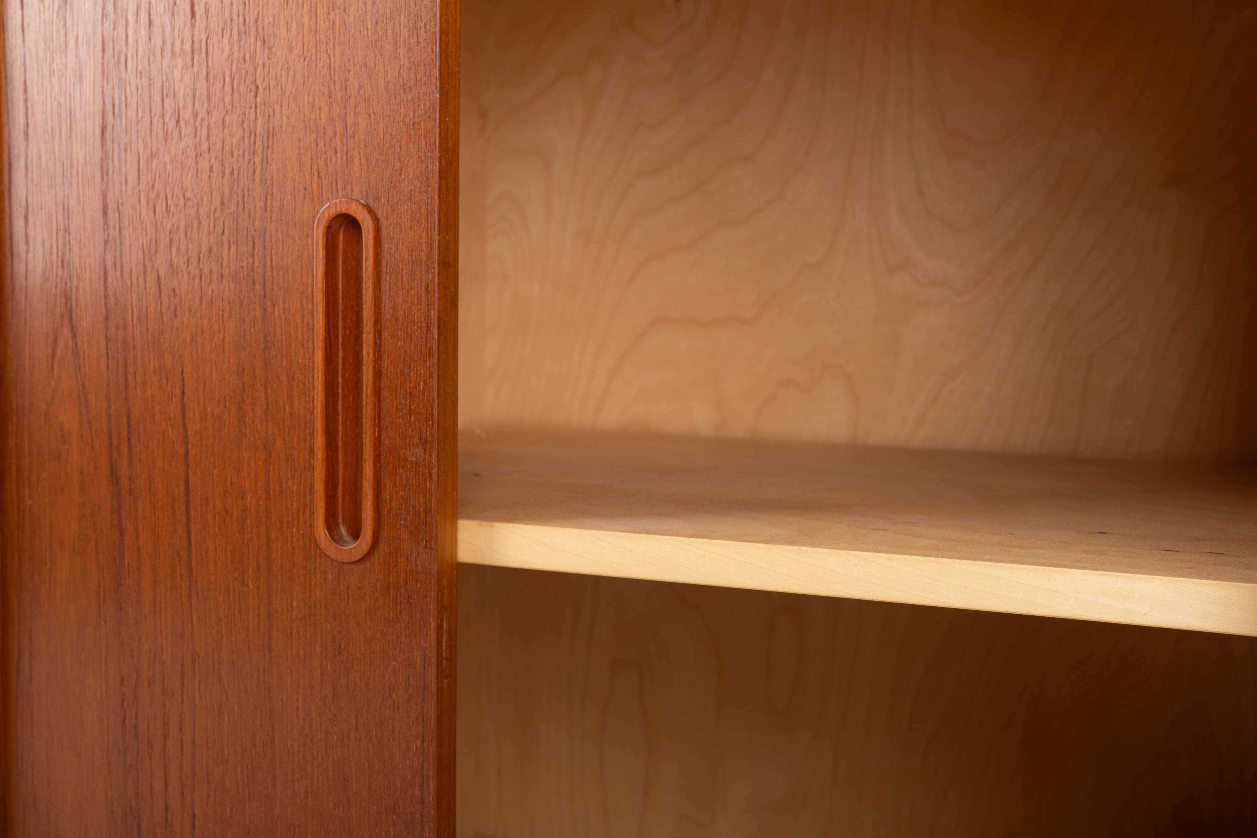 Meuble Danois par Poul Hundevad