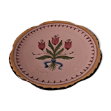 Flat plate cracked flowery