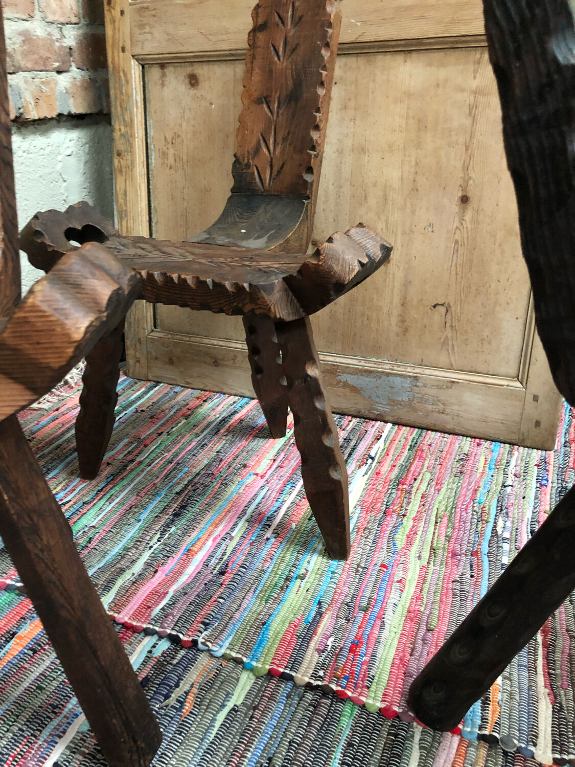 Brutalized tripod chairs