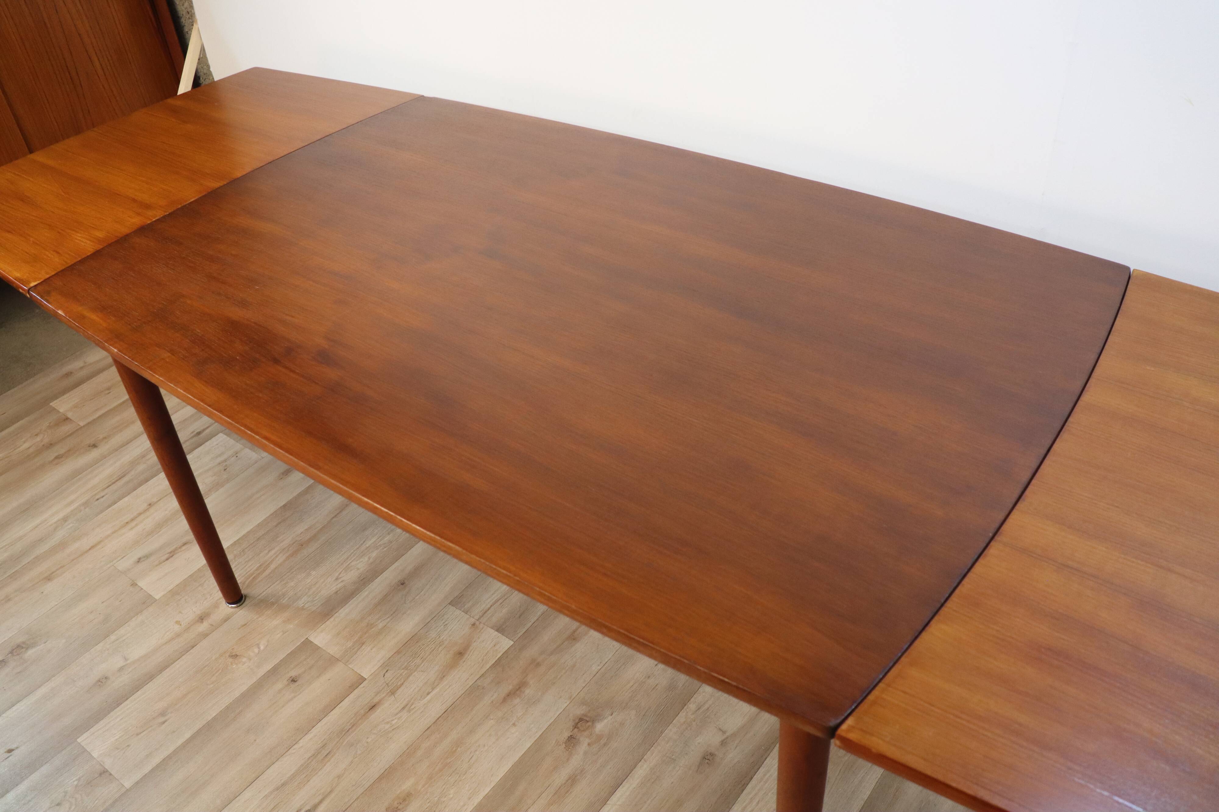 Scandinavian extendable meal table Denmark teak 1960