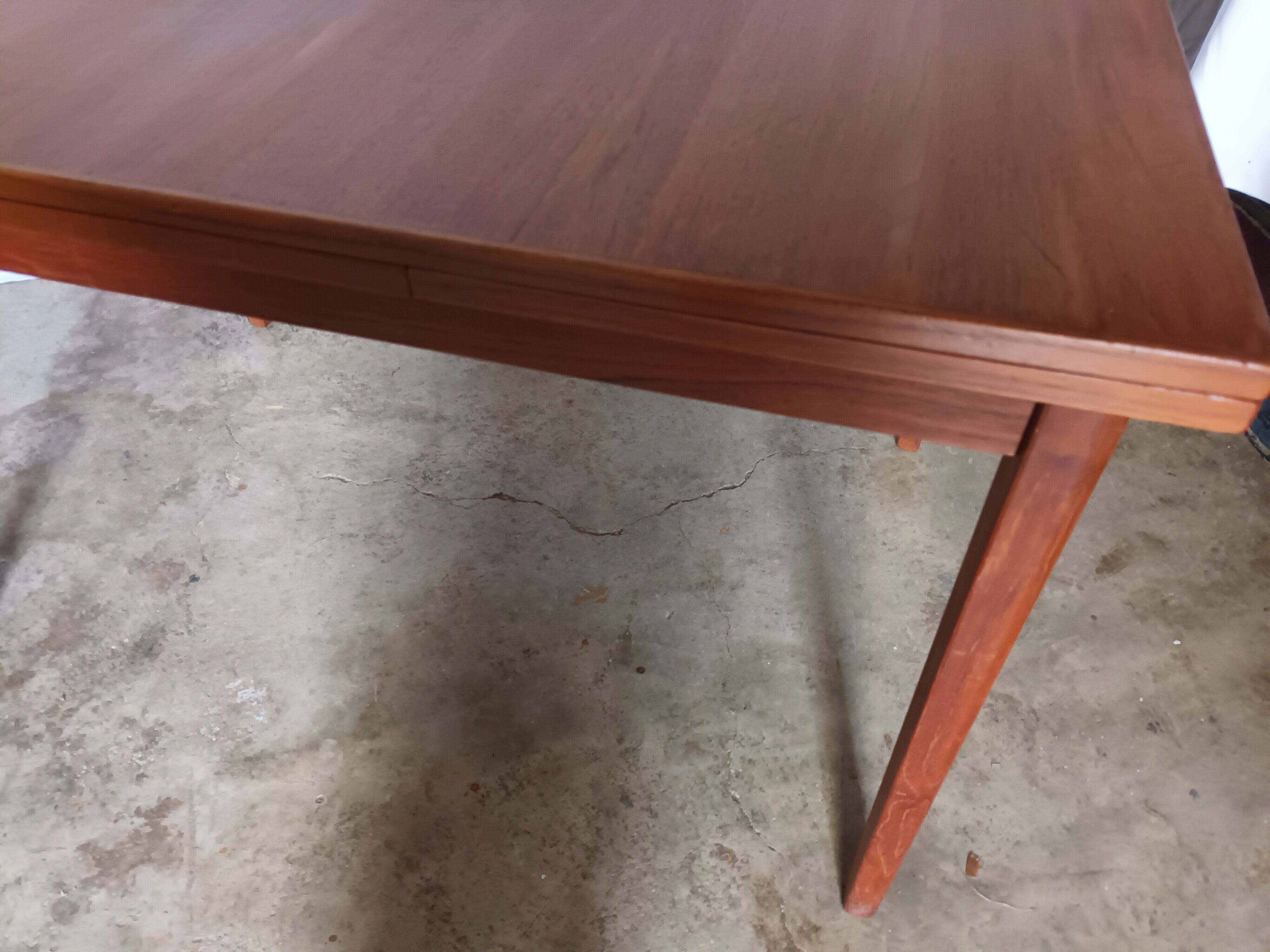 Scandinavian teak extension table from the 60s