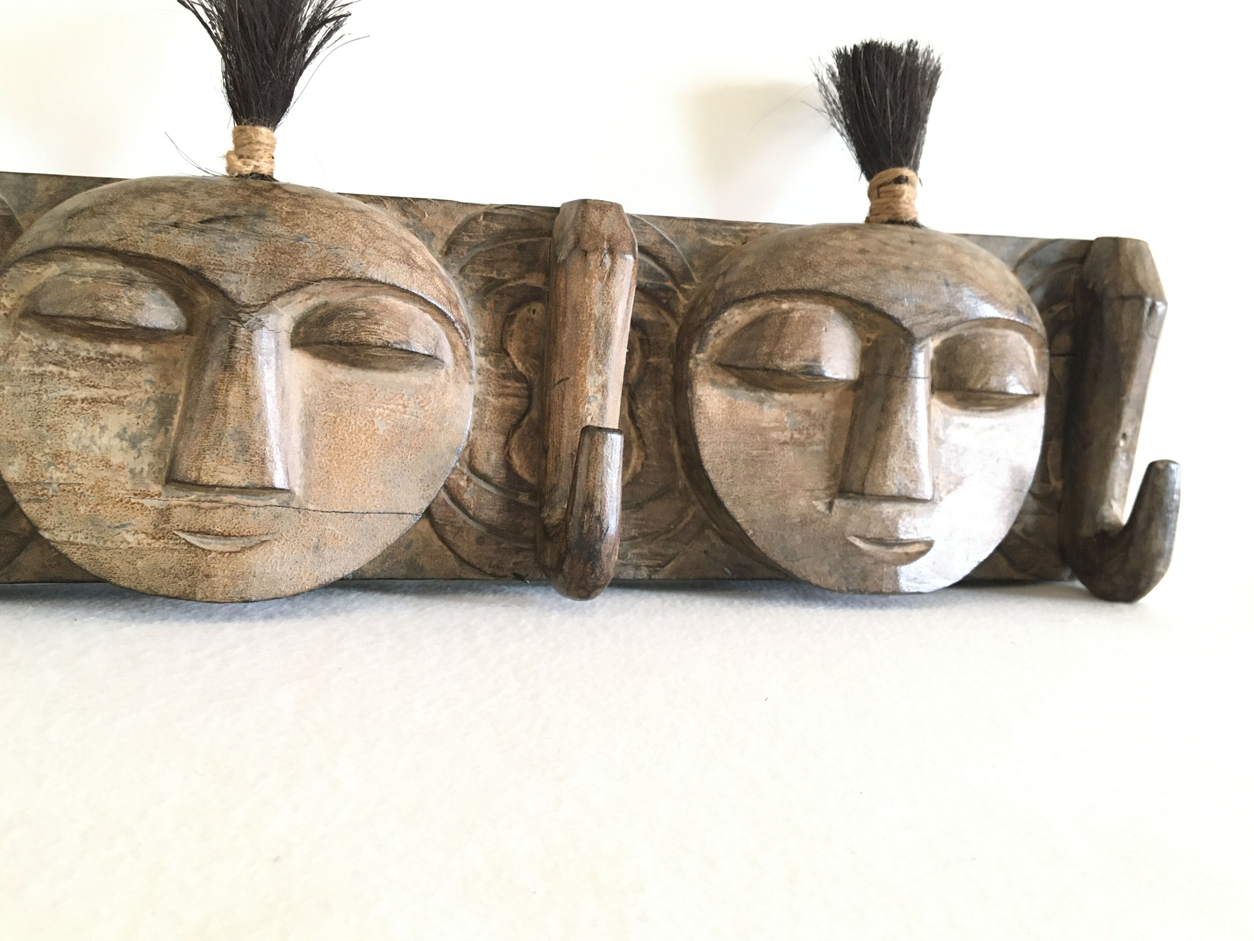 Wooden clothing rack, African work, 20th